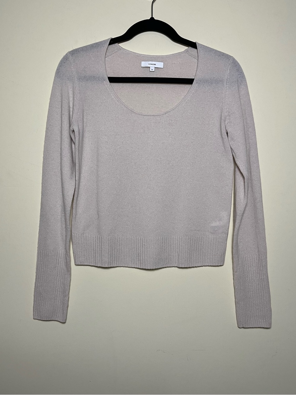 Vince 100% Cashmere Scoop Neck Long Sleeve Light Sweater Taupe Beige Size XS
